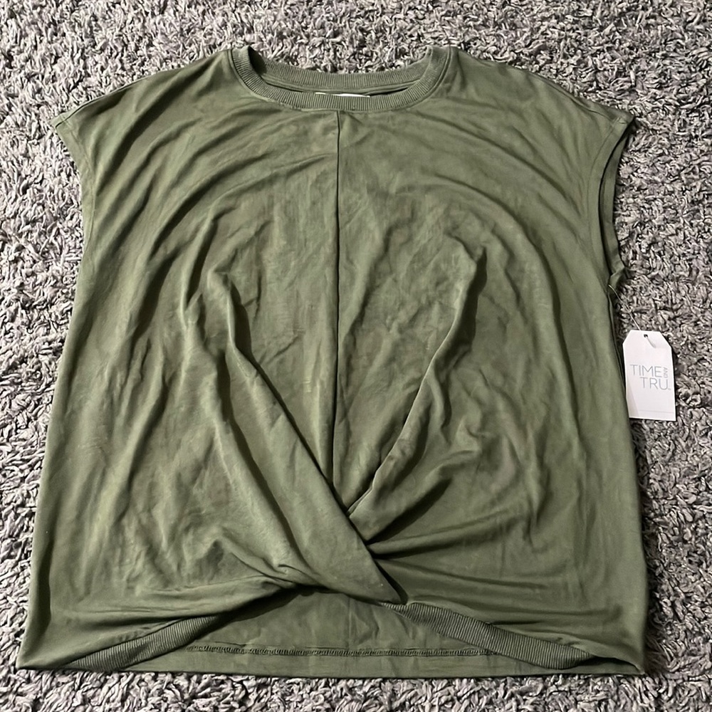 Army green Muscle t-shirt. Brand new.